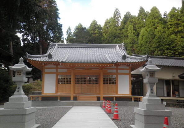 春岡神社